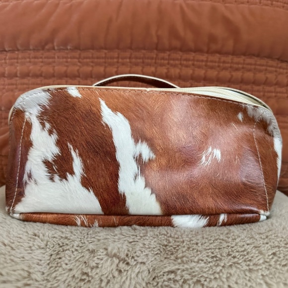 Cocoa Cow Jetsetter Expandable Makeup Bag - Picture 1 of 3